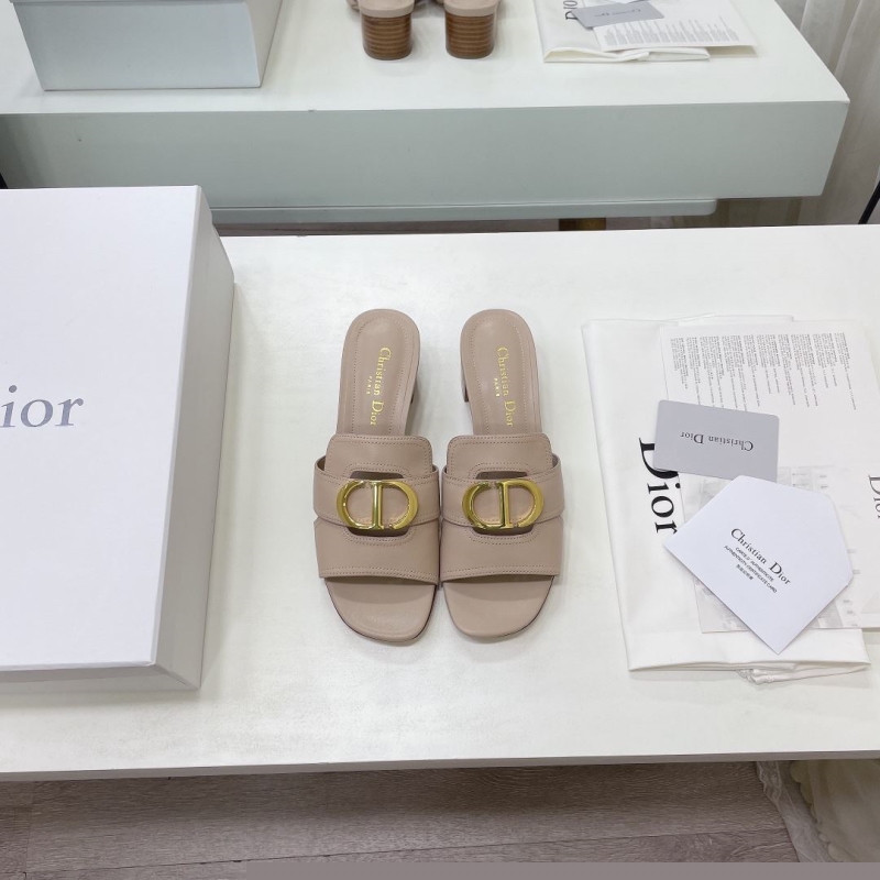 ch**an D*or slippers